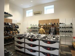 торговая мебель фото ГУМ 4